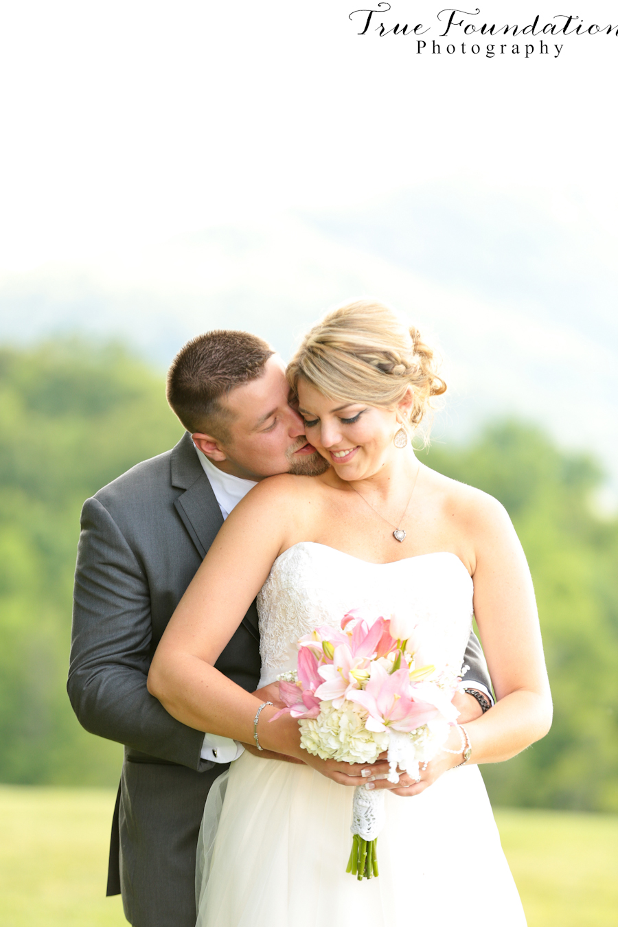 Hendersonville-NC-Photography-Grand-Highlands-Wedding