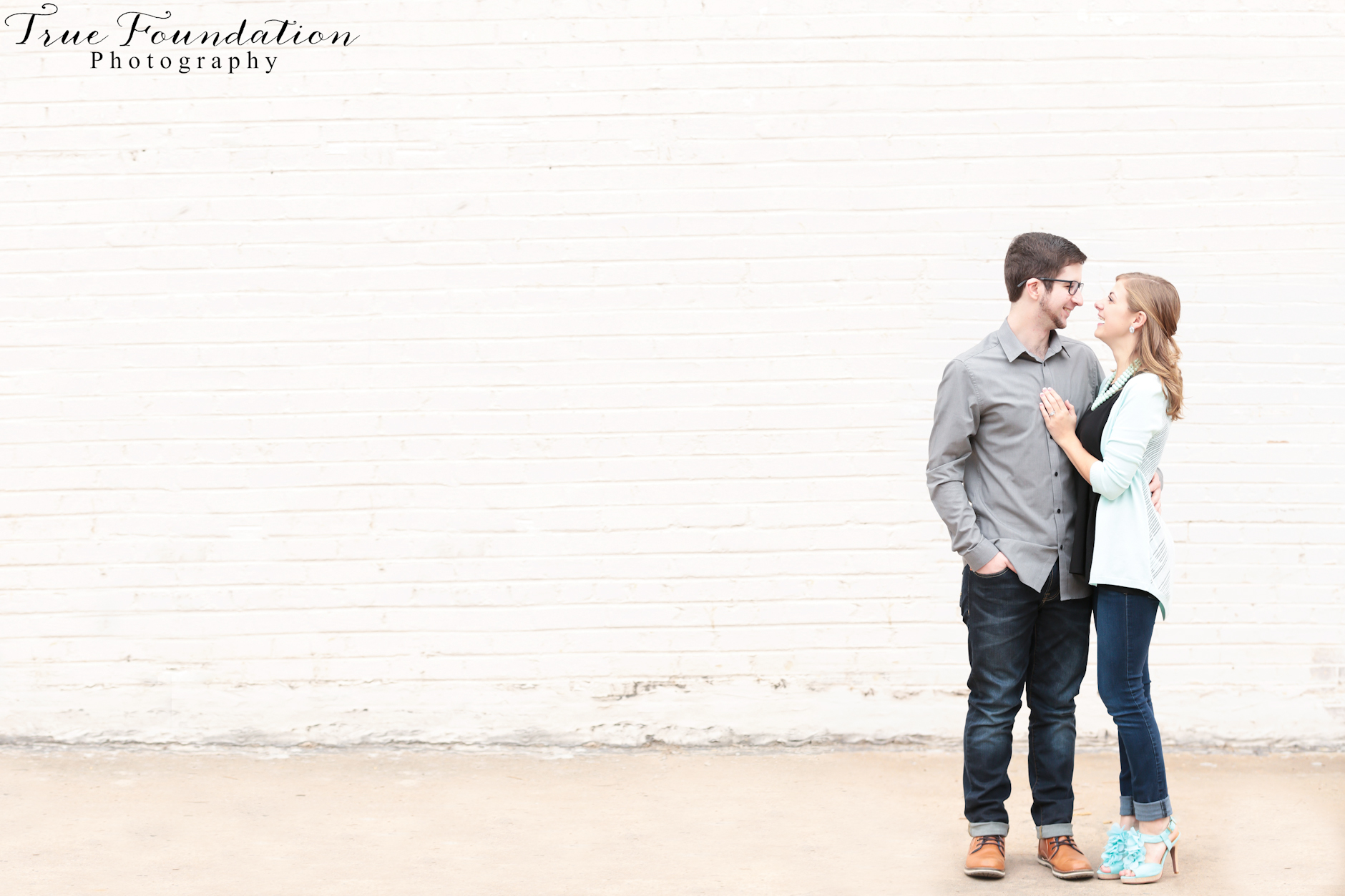 Greenville - SC - Engagement - Photography - Wedding - Photographer - mint - Falls - Park - Reedy - River (16)