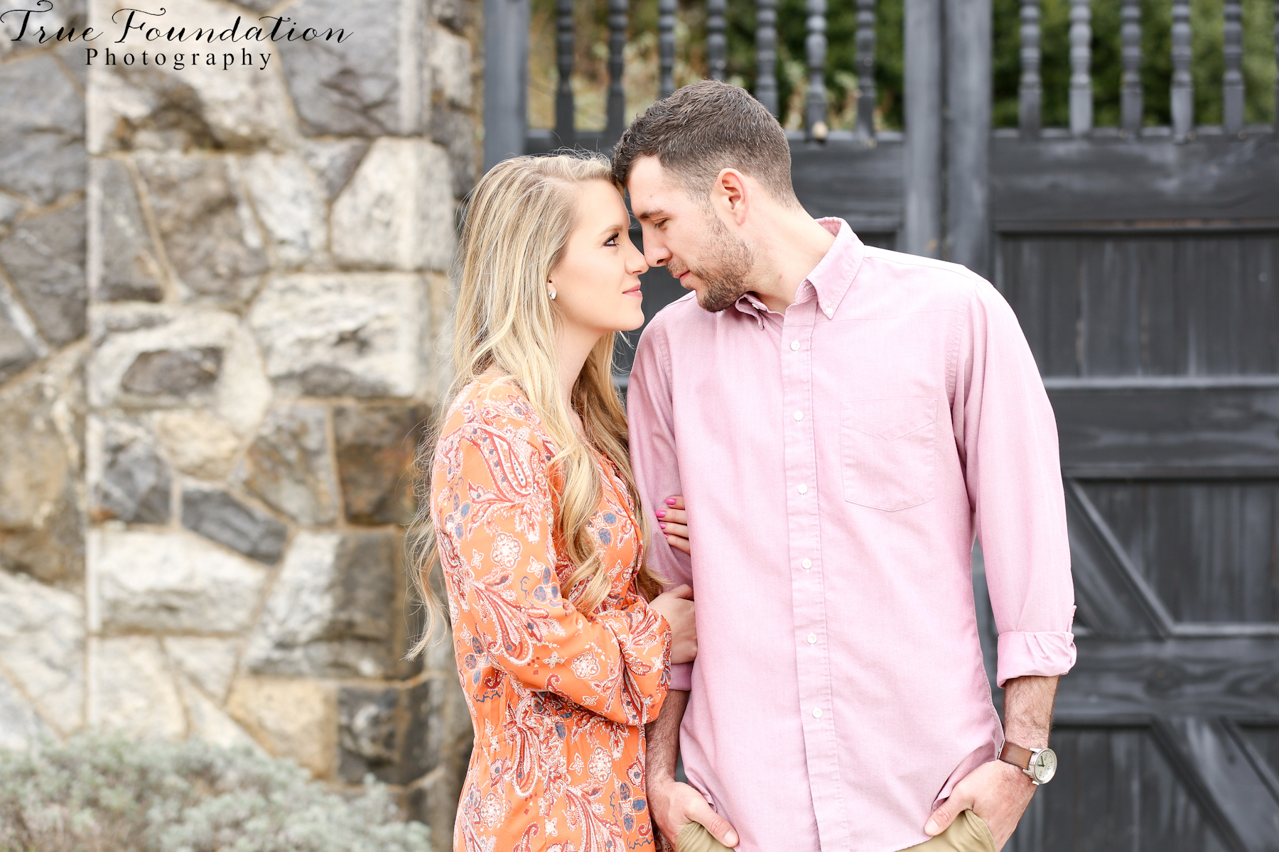Hendersonville - NC - Engagement - Wedding - Photography - photo - photographer - Biltmore - Blooms - Asheville - Charlotte - Spring - session - shoot - couple (10)