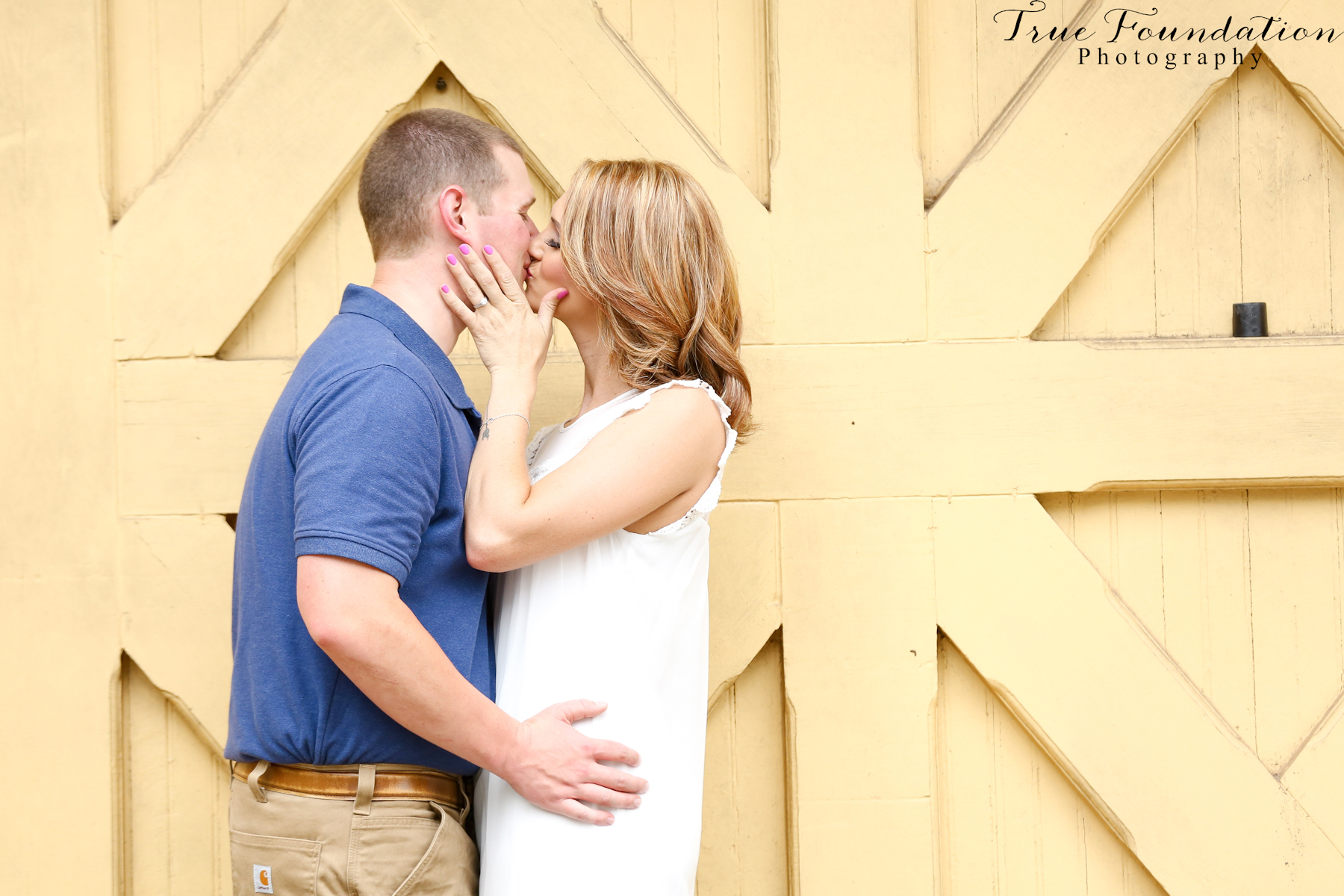 Shelby - NC - Engagement - Photography - Wedding - Photographers - The - Banker - House - Venue -Hendersonville - North - Carolina - Couple - Photos - Pictures - Horses (11)