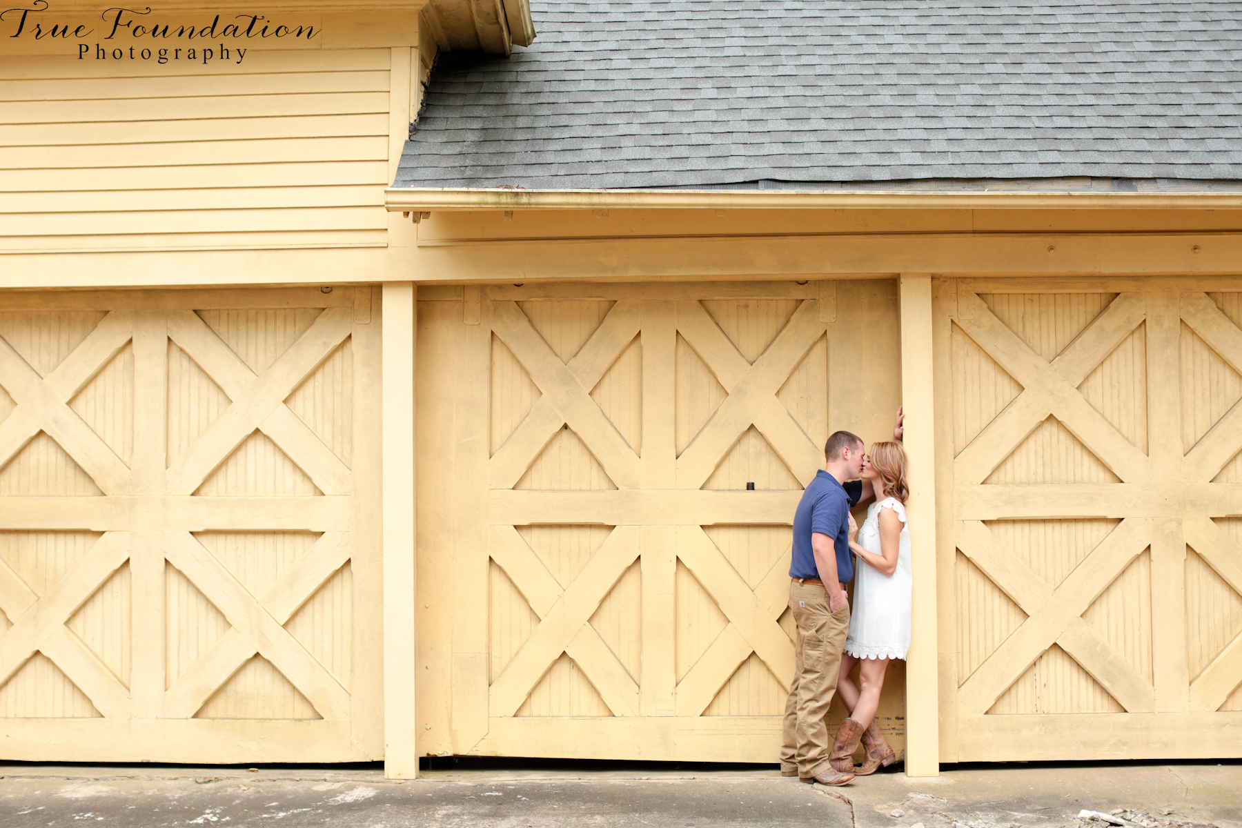 Shelby - NC - Engagement - Photography - Wedding - Photographers - The - Banker - House - Venue -Hendersonville - North - Carolina - Couple - Photos - Pictures - Horses (6)