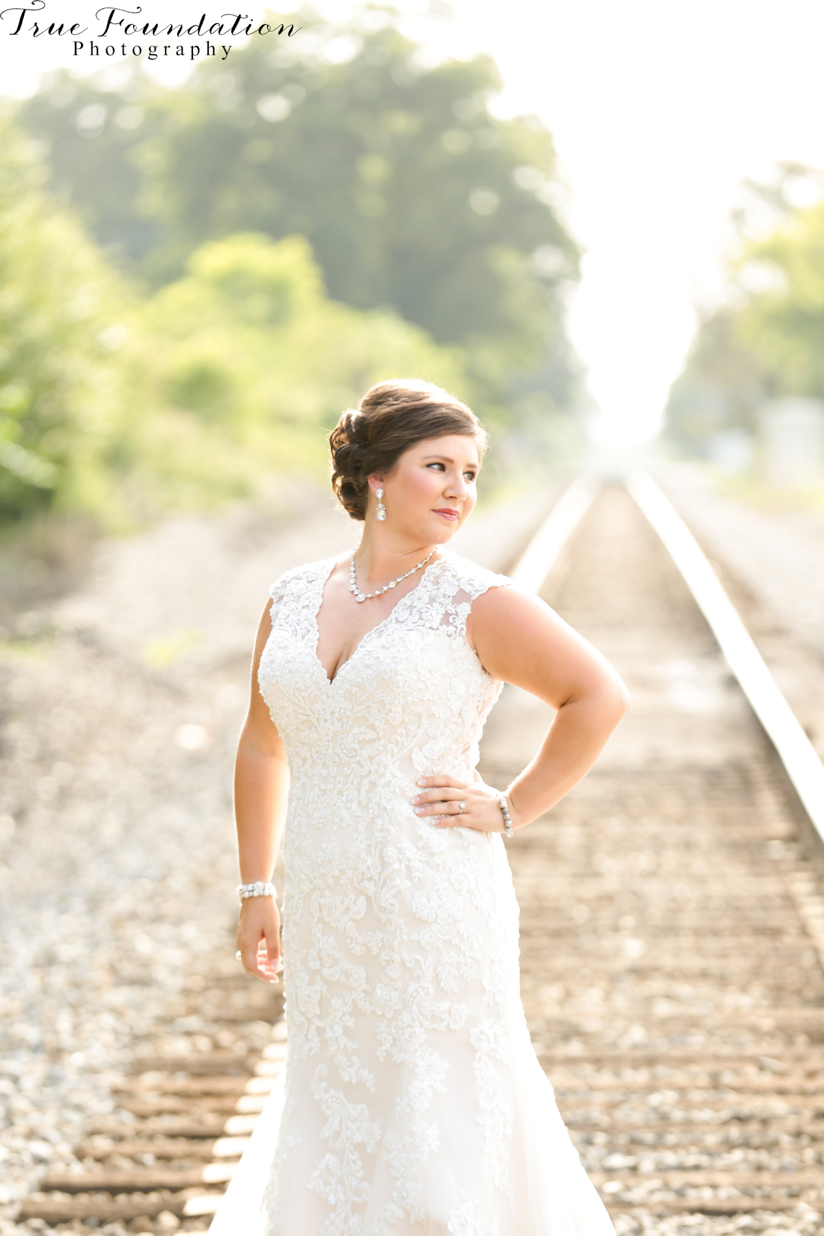 Bridal - Portrait - Photography - Photos - Hendersonville - NC - Shelby - Photographers - Farm - Country - Pinterest - Bride (30)