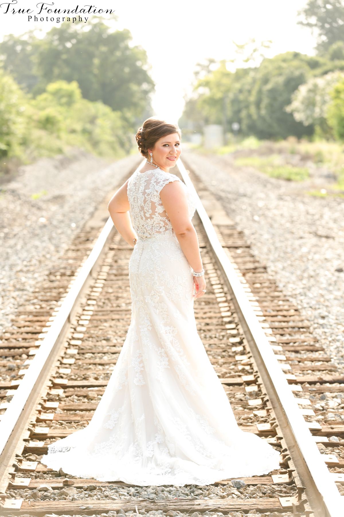 Bridal - Portrait - Photography - Photos - Hendersonville - NC - Shelby - Photographers - Farm - Country - Pinterest - Bride (32)