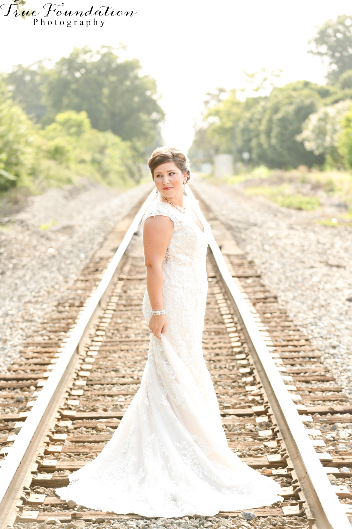 Bridal - Portrait - Photography - Photos - Hendersonville - NC - Shelby - Photographers - Farm - Country - Pinterest - Bride (33)