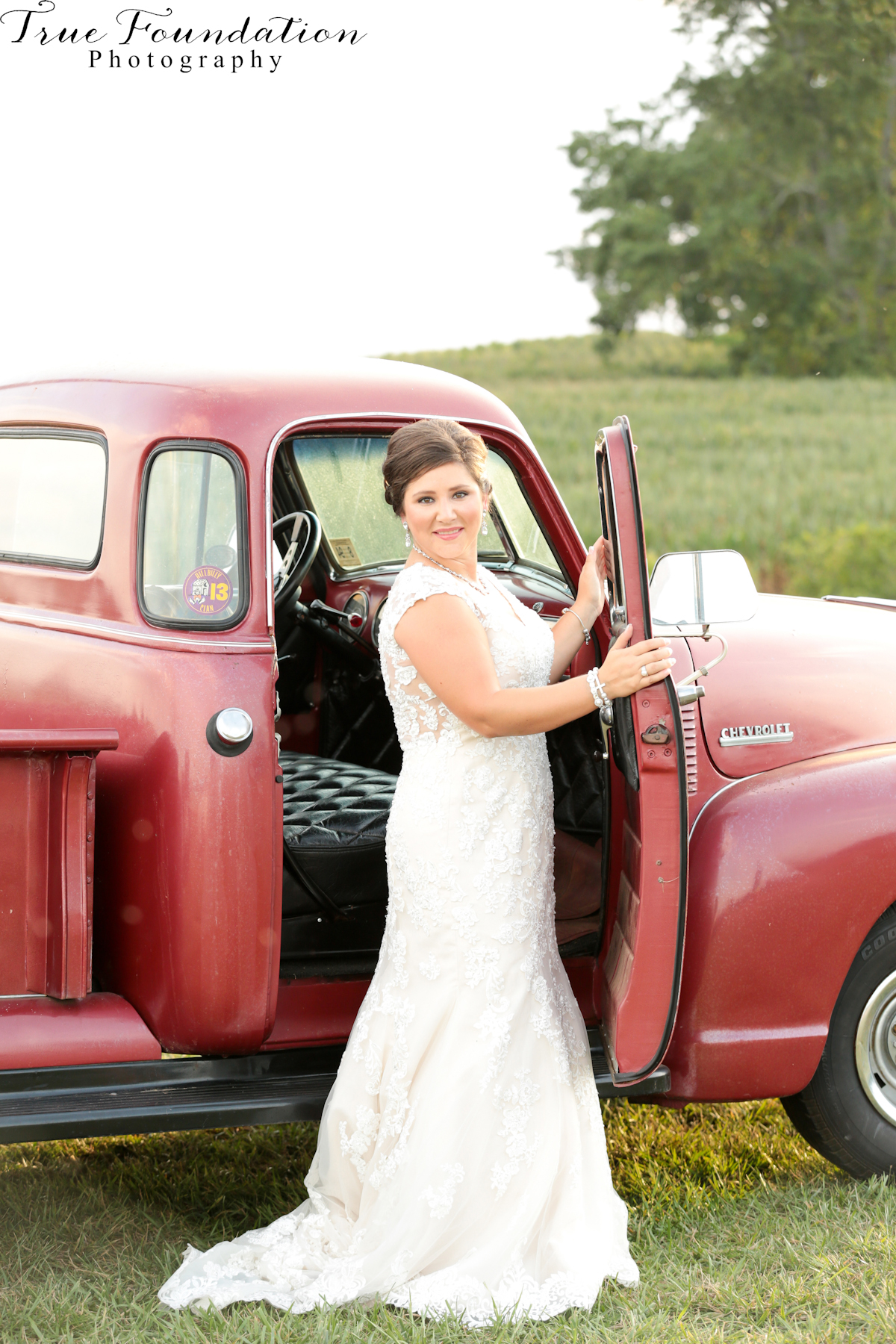 Bridal - Portrait - Photography - Photos - Hendersonville - NC - Shelby - Photographers - Farm - Country - Pinterest - Bride (43)