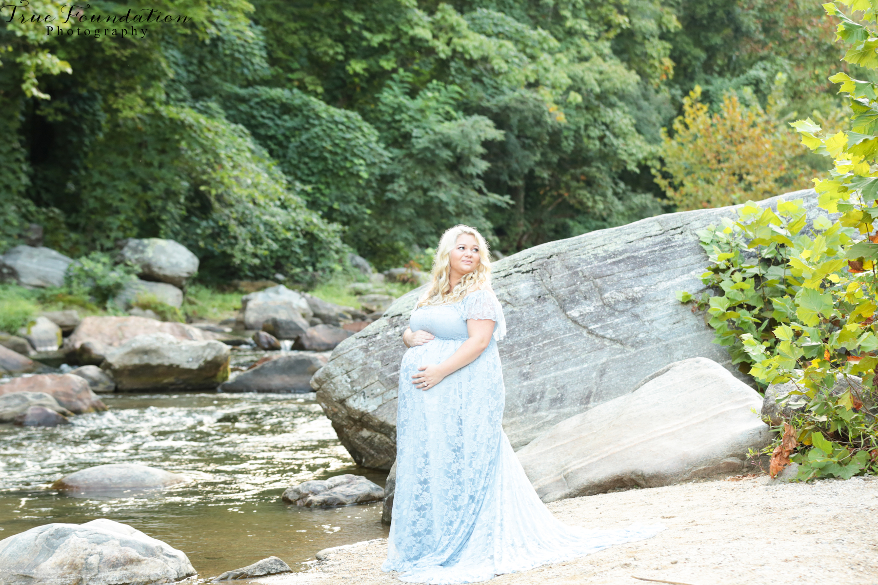 hendersonville-nc-maternity-photography-photographers-so-trendy-dress-mountain-views-15