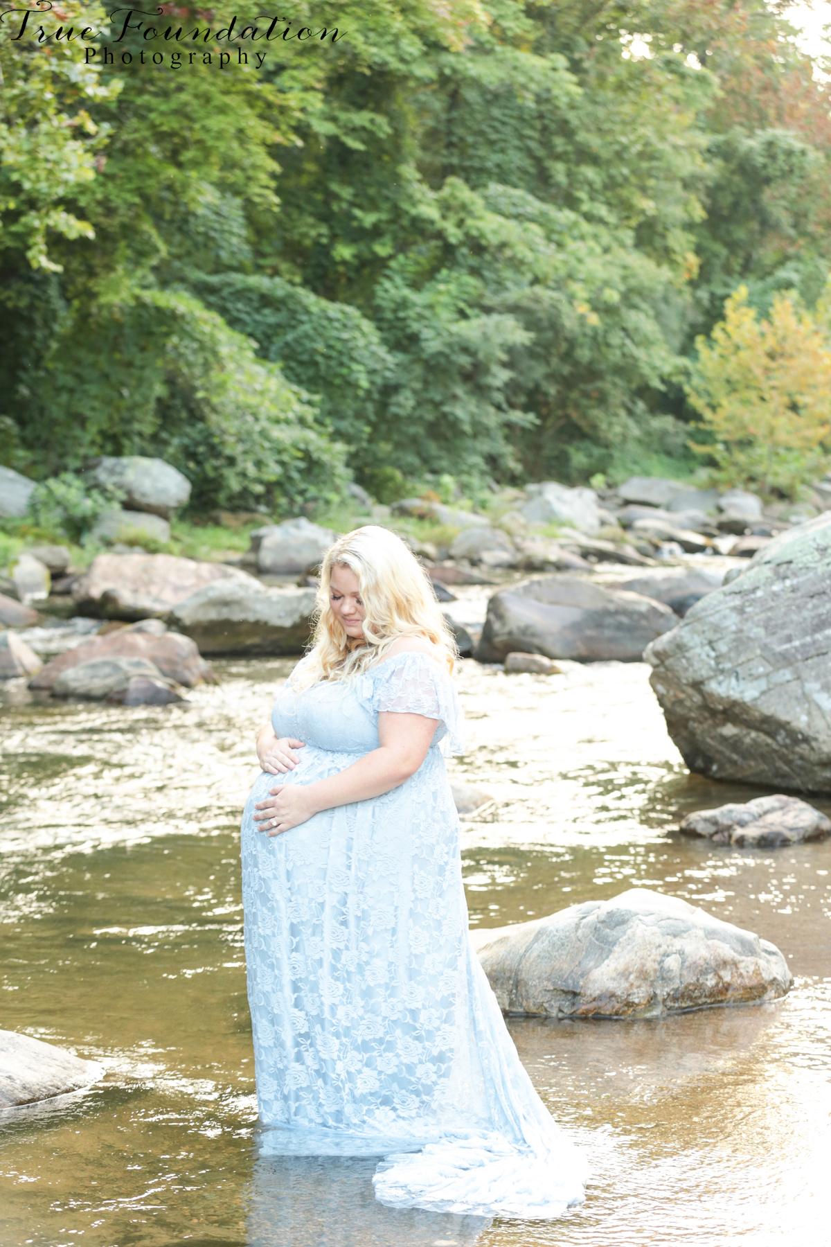 hendersonville-nc-maternity-photography-photographers-so-trendy-dress-mountain-views-20