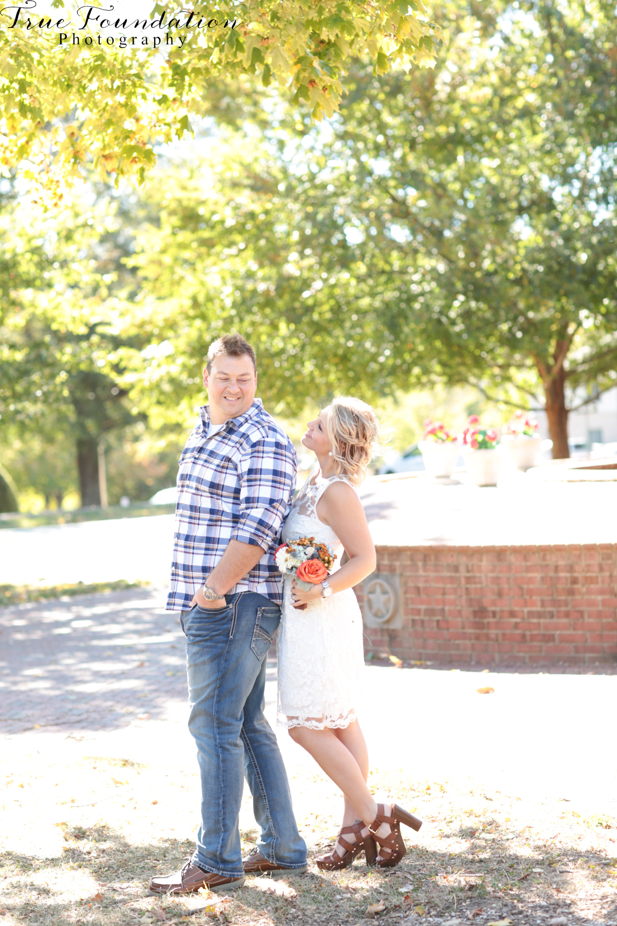 elopement-photographer-hendersonville-asheville-nc-wedding-courthouse-38